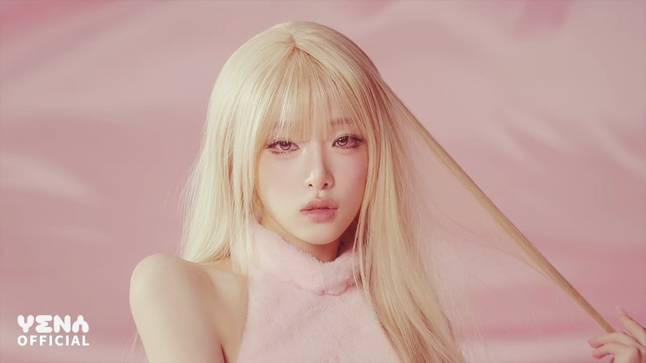 '캐치 캐치' M/V by YENA(최예나)