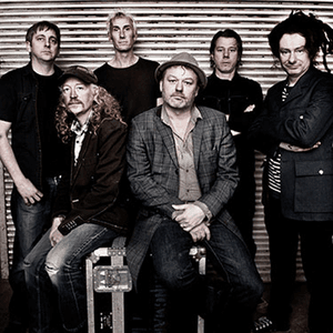 2004-07-09: Live at the Half Moon Club, Cork, Ireland by Levellers