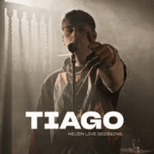 Sola - Neuen Live Sessions (En Vivo) by Tiago PZK