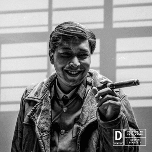 Abdi Lara Insani: Edisi Lengkap by .Feast