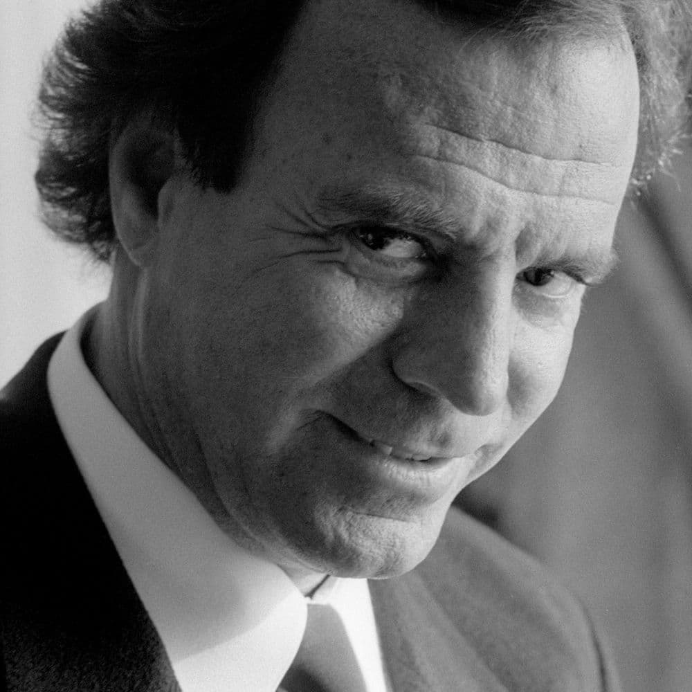 Julio Iglesias