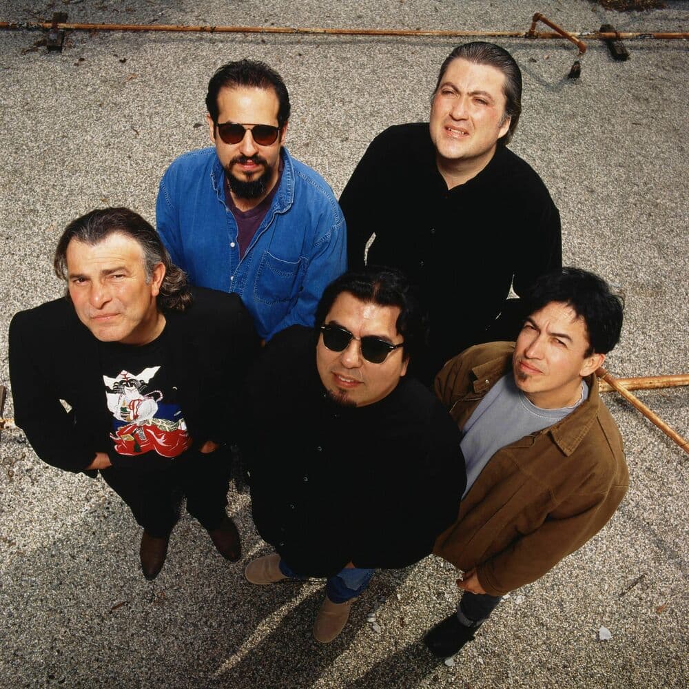 Los Lobos