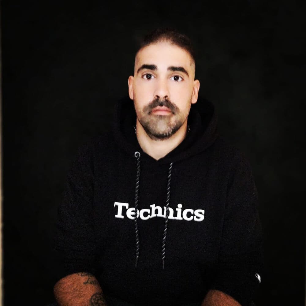 José González