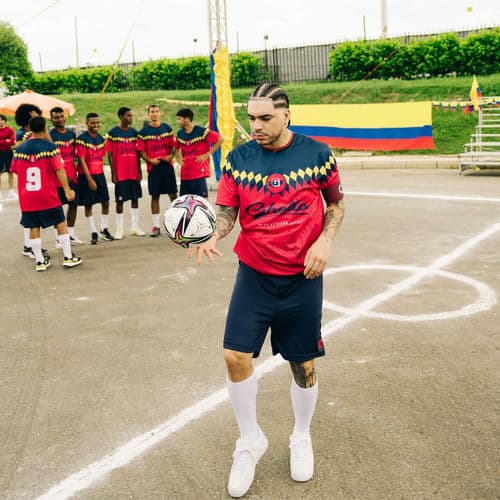 EL RITMO QUE NOS UNE (feat. Selección Colombia) by Ryan Castro & SOG