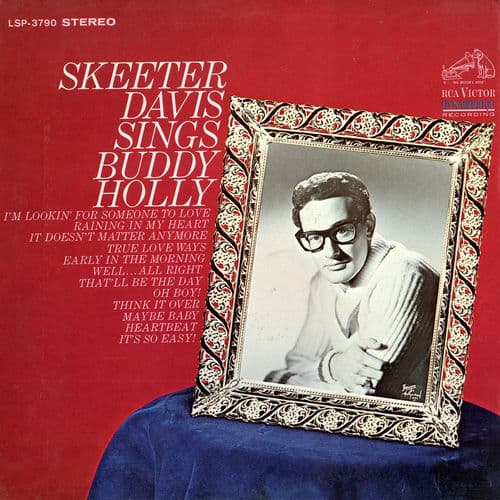 Sings Buddy Holly by Skeeter Davis